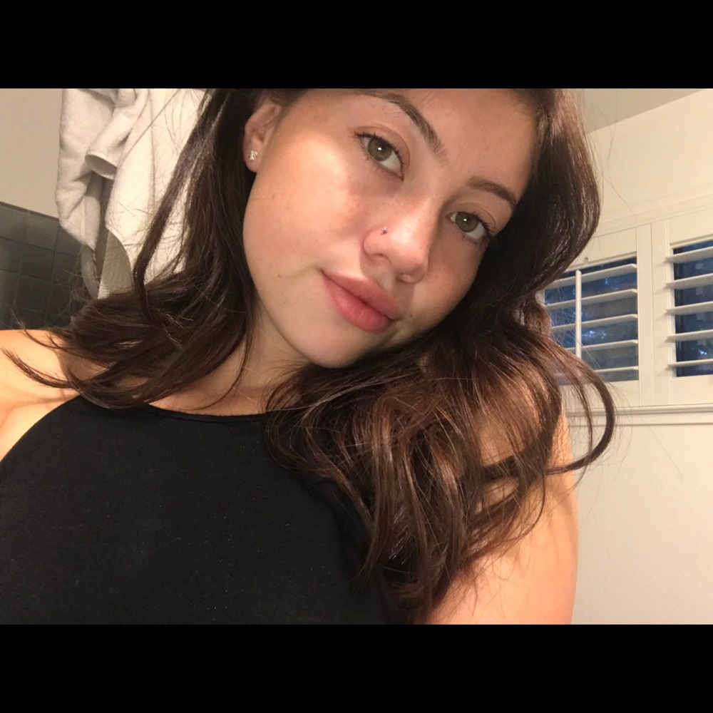 Meet your Posher, Dora